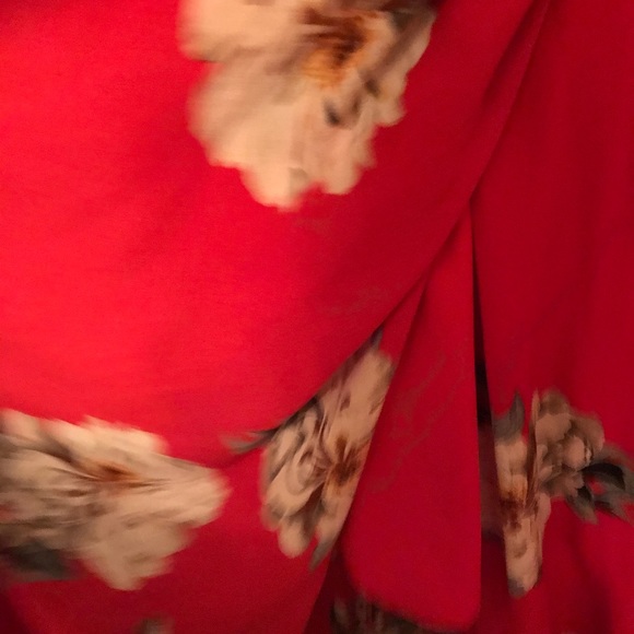 Red floral high low mock wrap dress - Picture 5 of 5